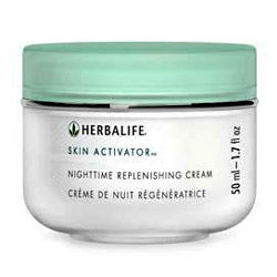 Crema de Noche Nutritiva Skin Activator
Una fórmula anti-envejecimiento para lograr una piel de apariencia juvenil.