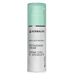 Crema para Cuello y Escote Skin Activator
Una lujosa loción que desafía a la edad suavizando la piel y minimizando las arrugas en el cuello, pecho y escote.