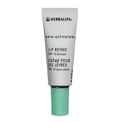 Afinador de Labios SPF 15 Skin Activator
Una loción con SFP 15 anti-envejecimiento que da volumen a sus labios y los mantiene saludables e hidratados.